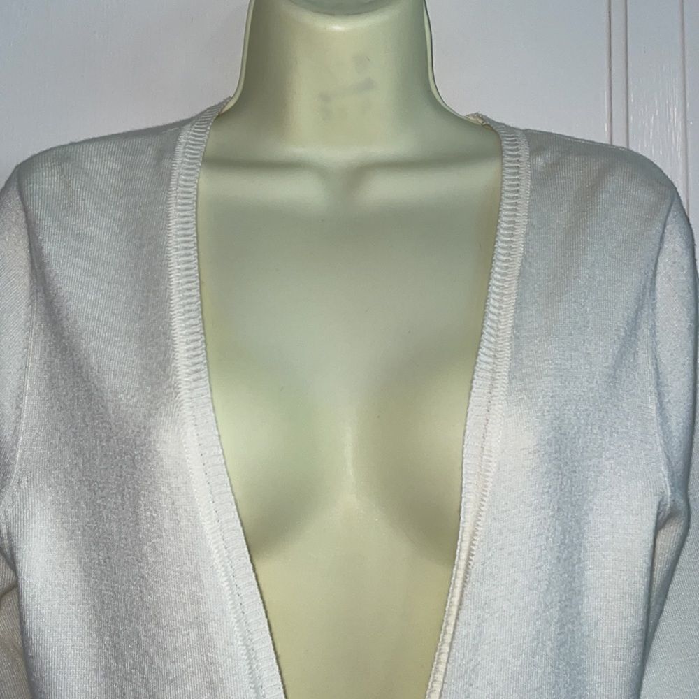 NWT Christina Petite ivory/cream rayon/nylon‎ cardigan sweater/ rhinestone clasp - Picture 2 of 9